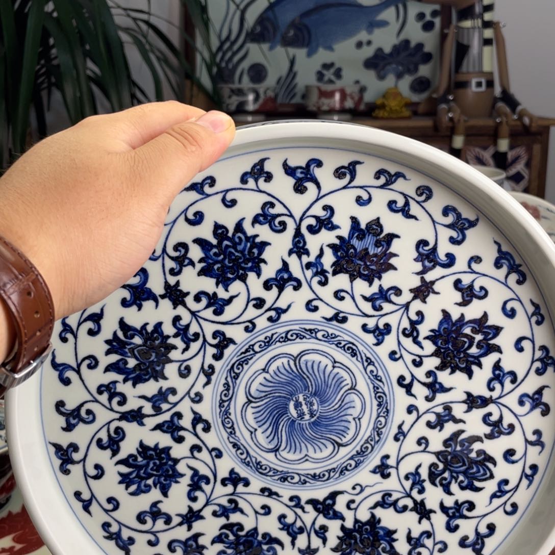 最****腰青花永乐缠枝莲壶承