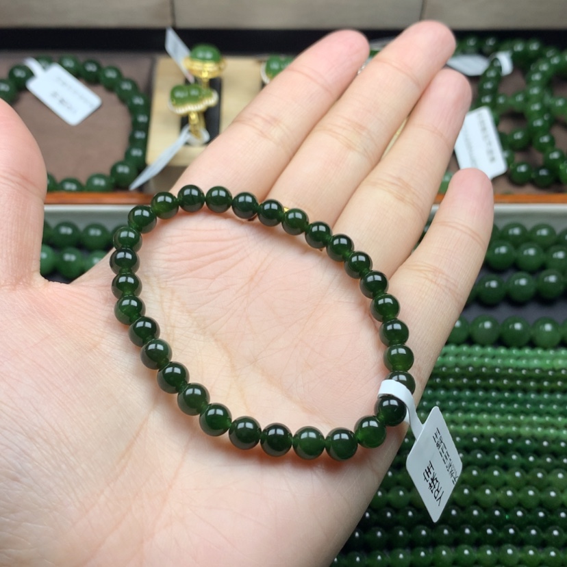 【闪购商品】和田玉（碧玉）手串未镶嵌是**吖6mm 