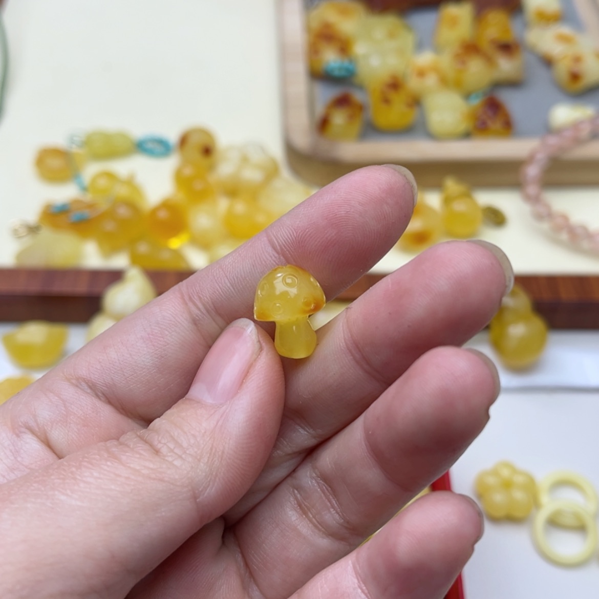 【闪购商品】蜜蜡裸石未镶嵌配饰