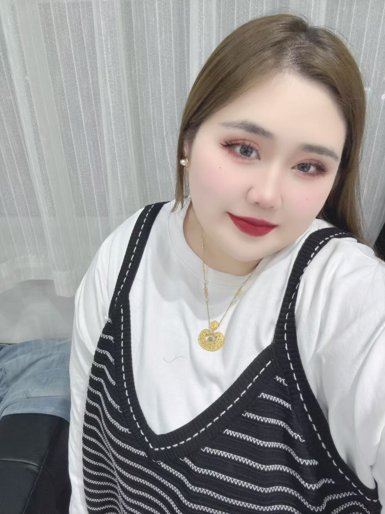 W阿薇•欧韩条纹马甲 