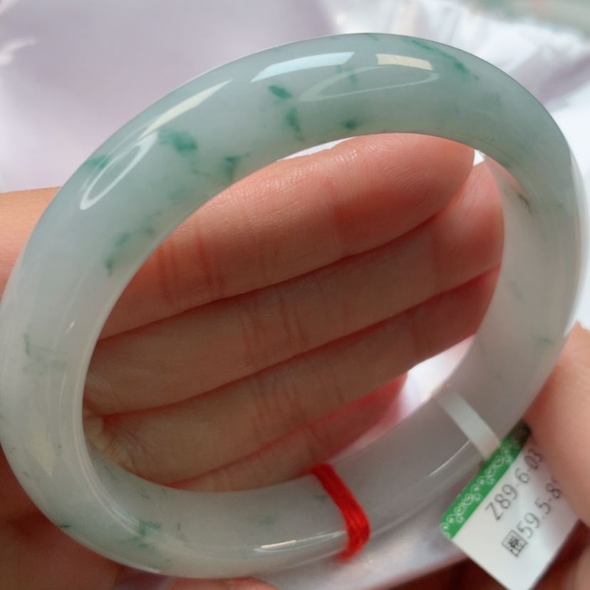 【闪购商品】翡翠手镯未镶嵌冰飘花