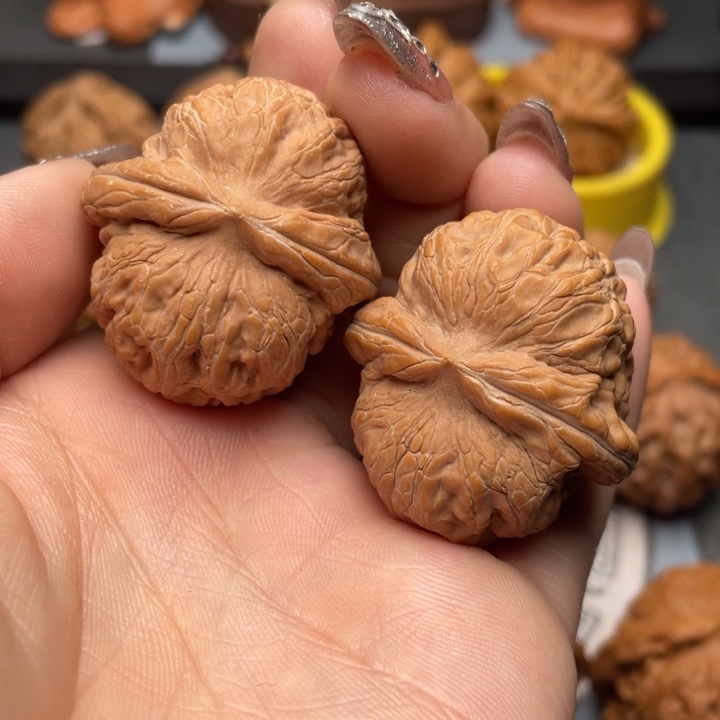 文玩核桃吊坠不**生元宝37尺全品