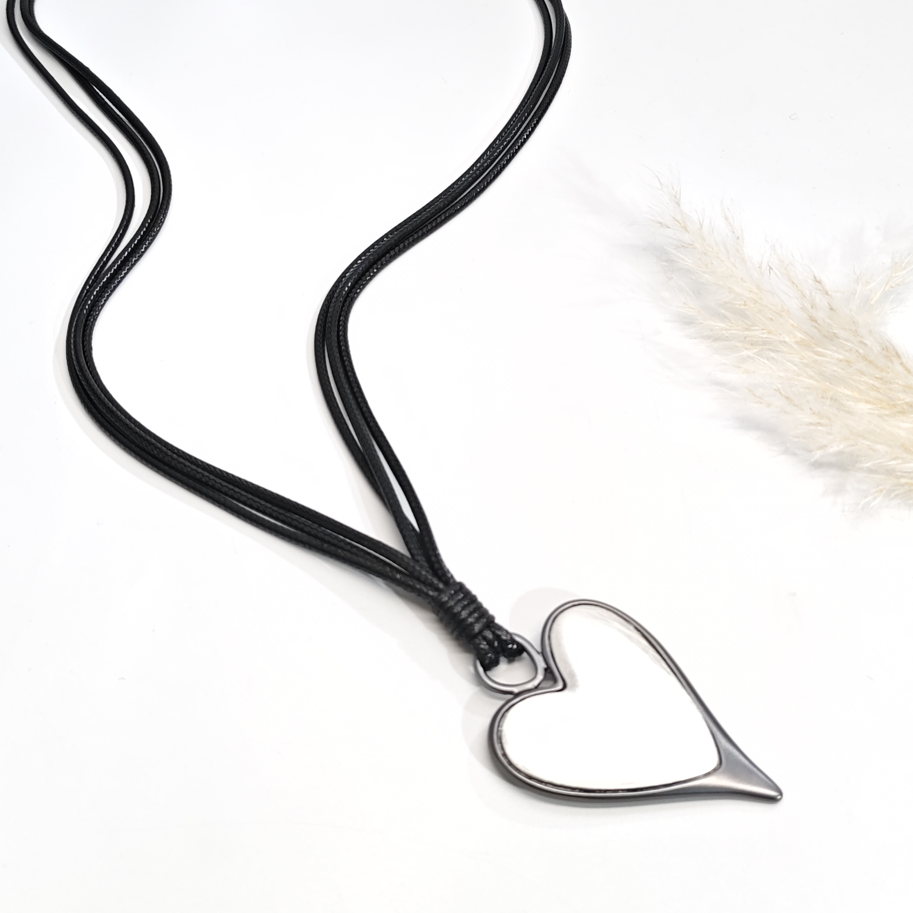 铜合金皮质项链 07755高级简约浪漫拉丝极简设计感银河爱心项链