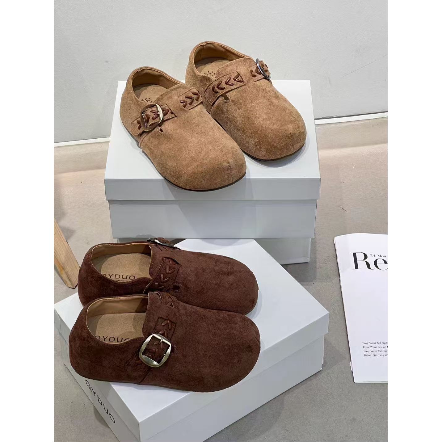 QY13复古时尚搭扣勃肯女鞋