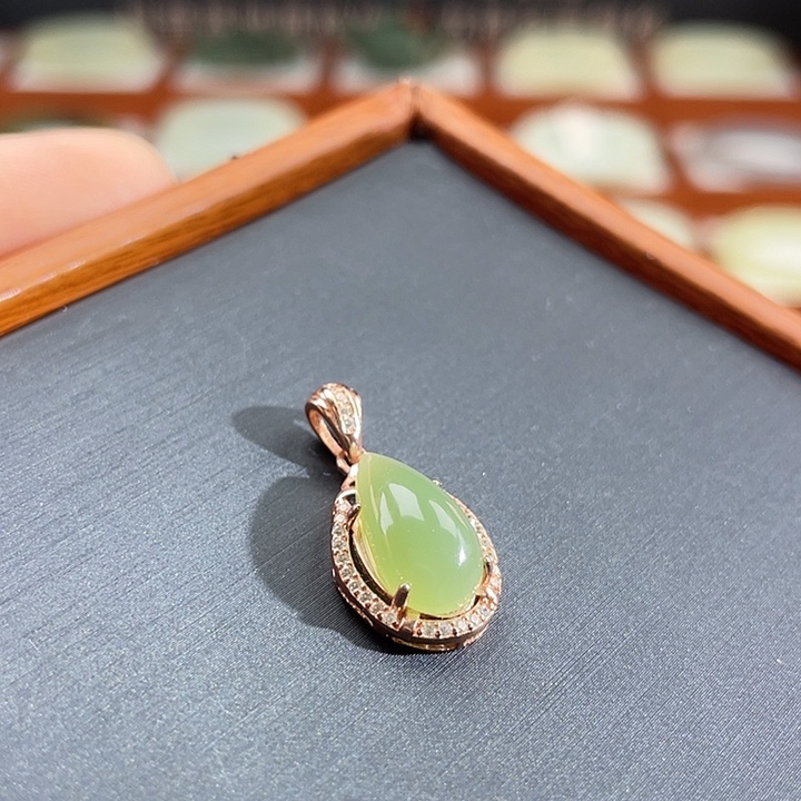 和田玉（碧玉）颈饰银S925镶嵌