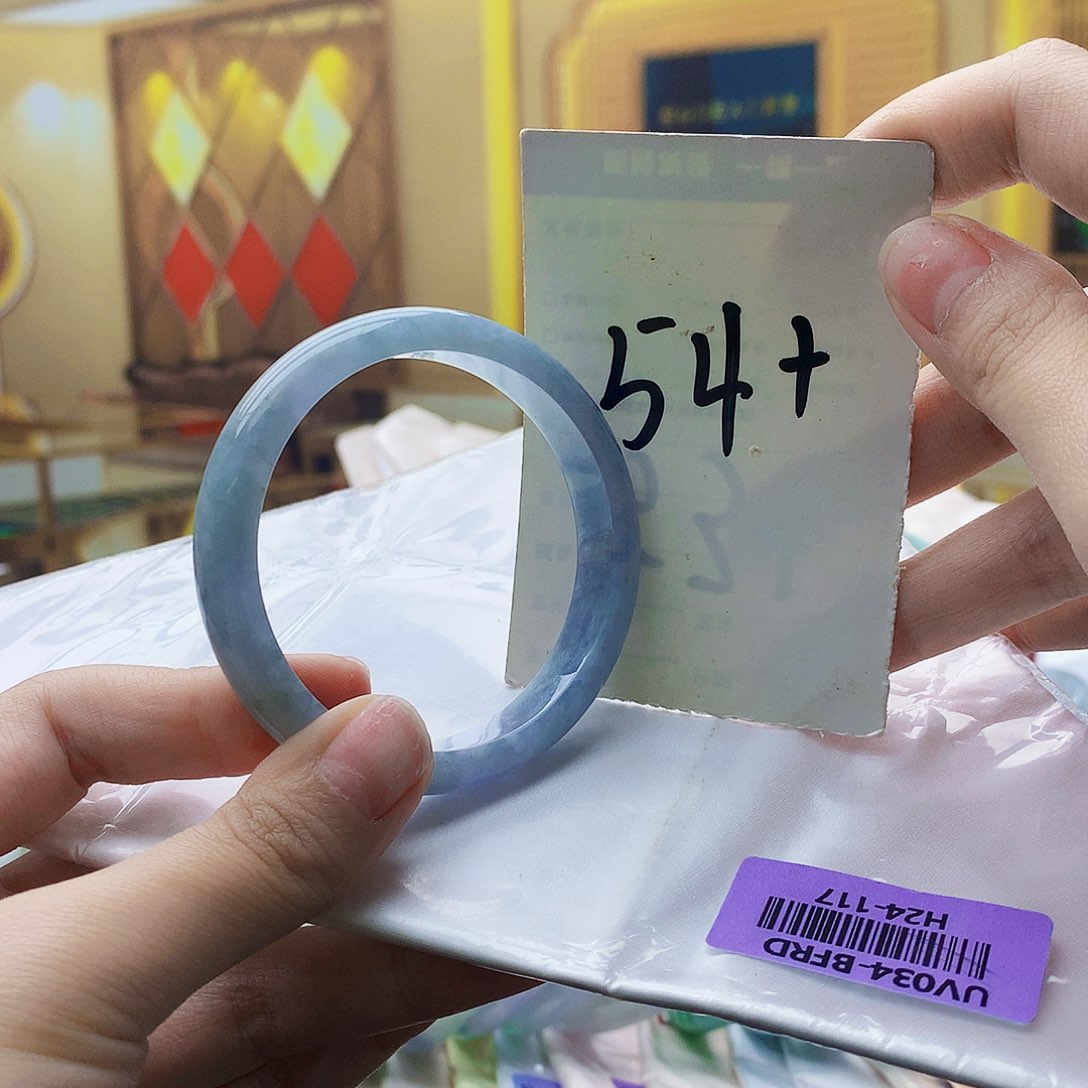 翡翠未镶嵌手镯099……