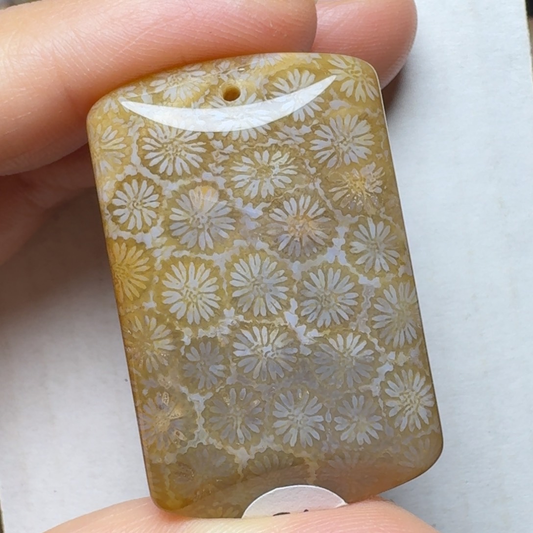 硅化玉玉透清晰花未镶嵌