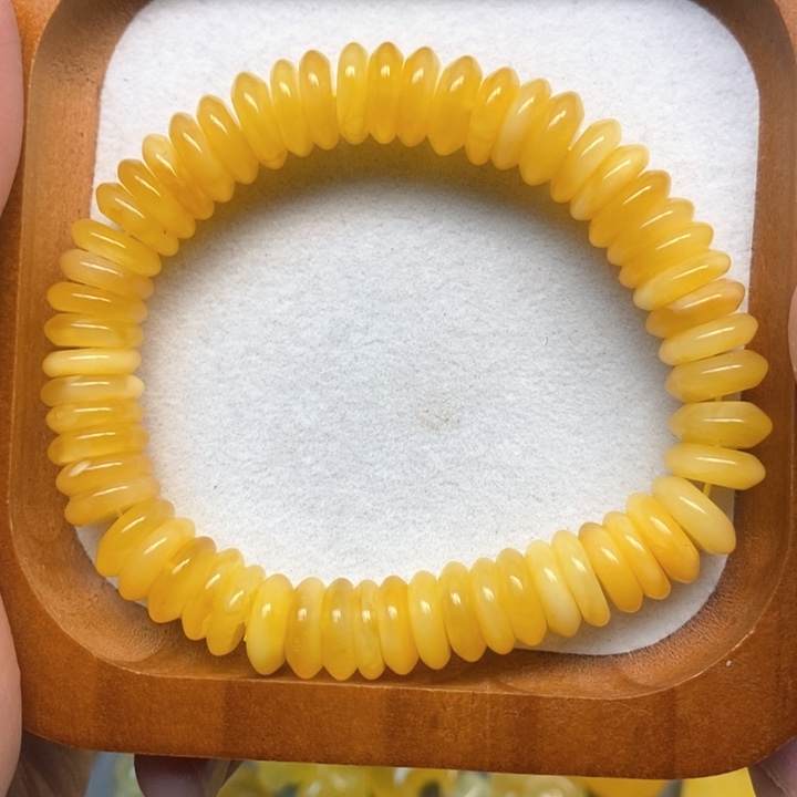 未镶嵌琥珀珠宝奇石