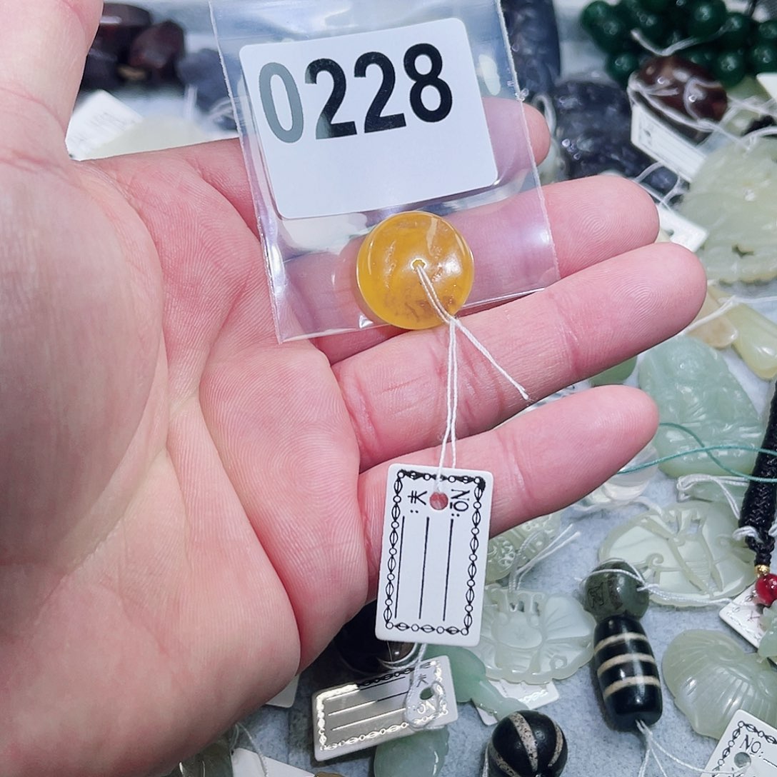 和田玉车挂未镶嵌