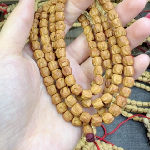 【闪购商品】柏香籽/百香籽吊坠赵*人