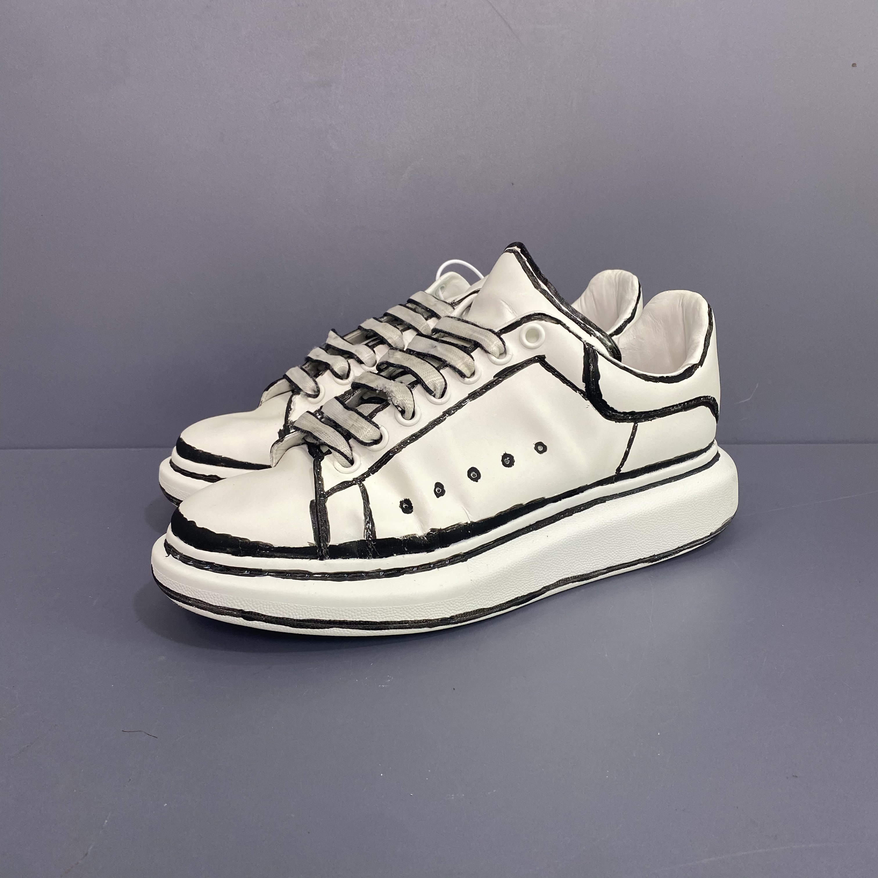 95新 Alexander McQueen/亚历山大·麦昆 42码 麦昆休闲鞋 285
