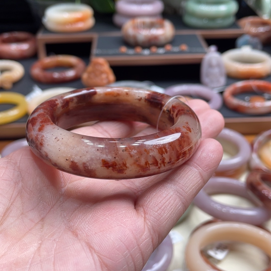 石英质玉手镯未镶嵌奕***n