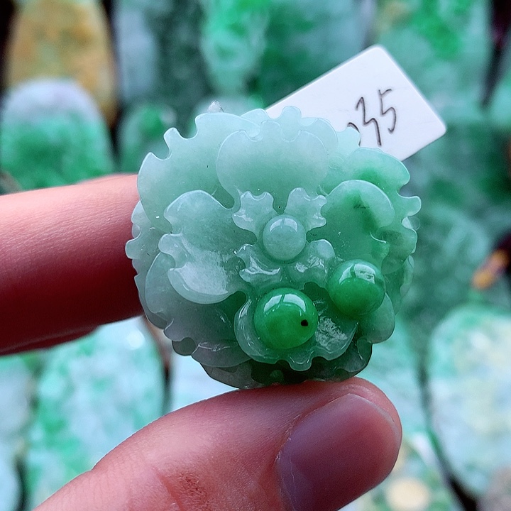 翡翠吊坠(不含链)未镶嵌