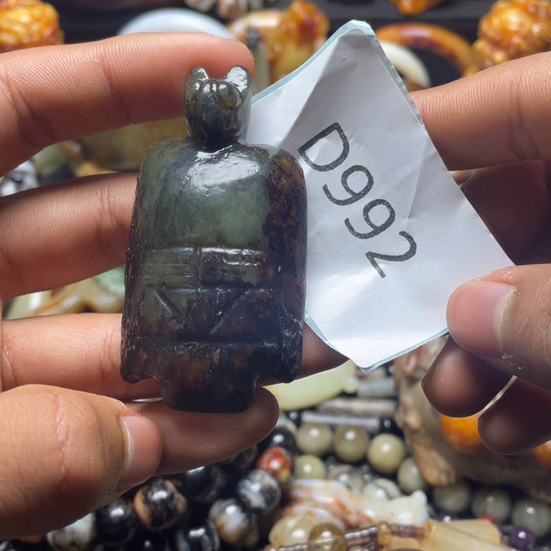 和田玉（糖玉）挂件未镶嵌