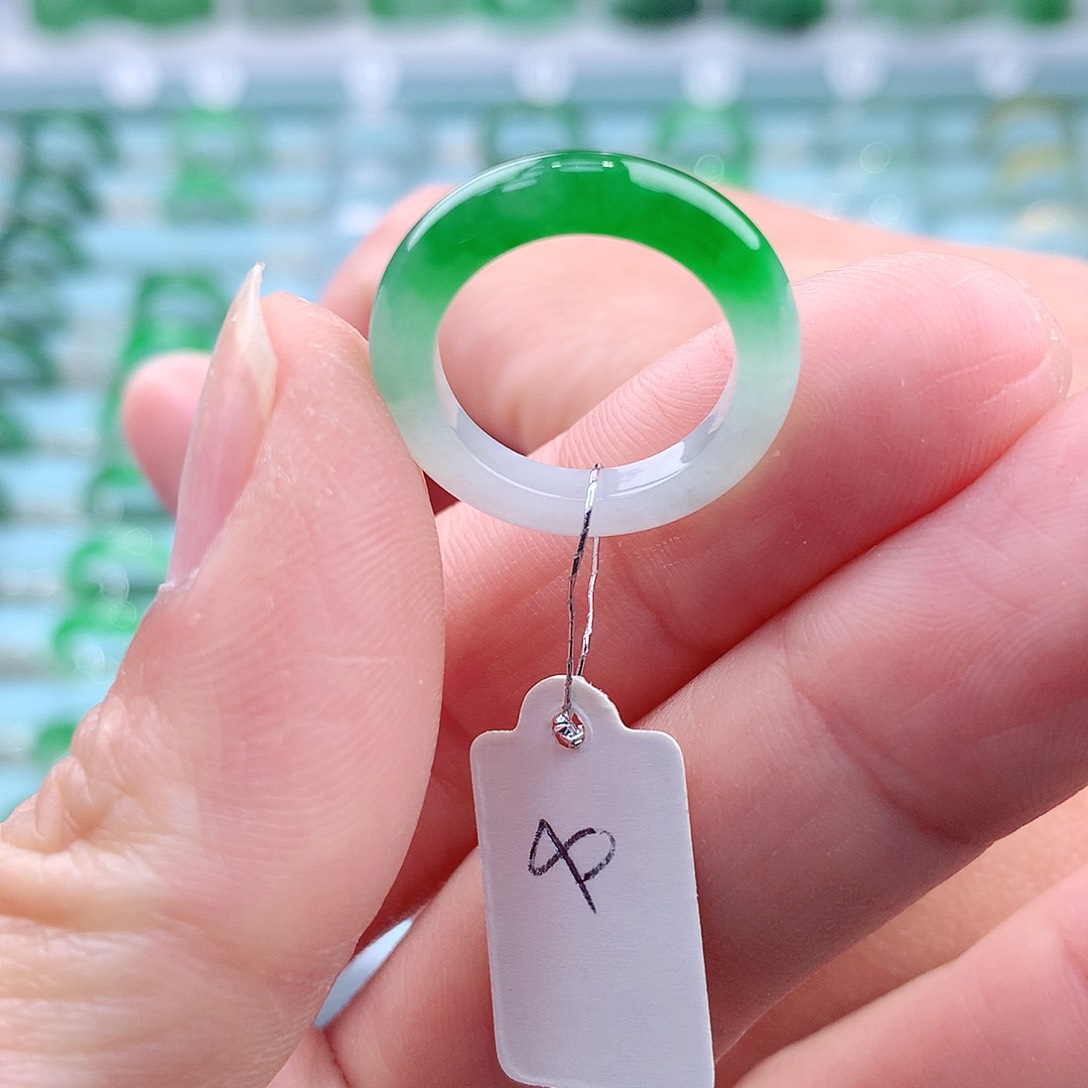 翡翠戒指未镶嵌A货缅甸翡翠