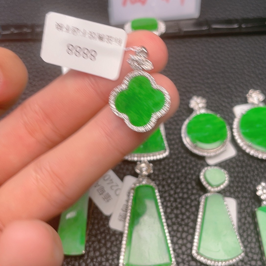 【闪购商品】翡翠吊坠(不含链)银S925镶嵌