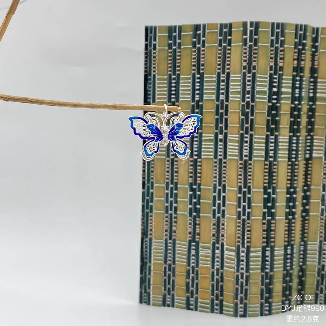 坠链均足银 足银法郎蝴蝶套链 吊坠➕肖邦链一套 时尚简约款式