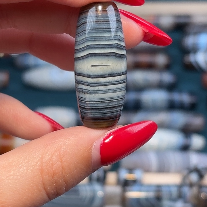 s***i玛瑙/玉髓合金珠宝奇石