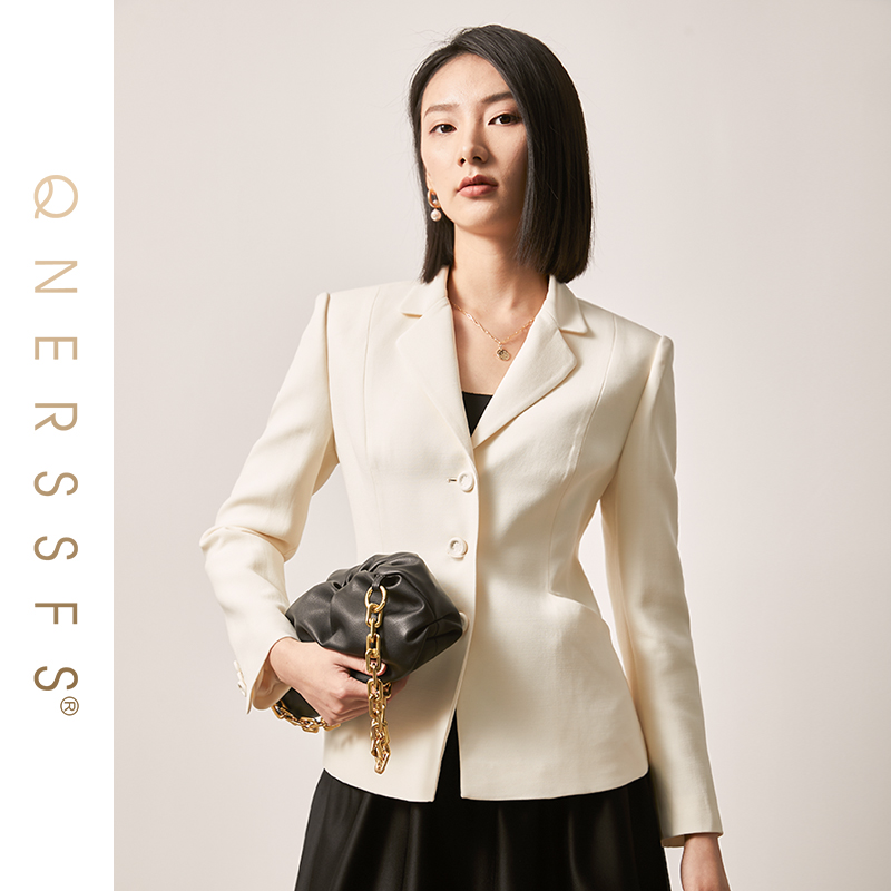 【莉莉专属】卿奈儿时装周走秀款桑蚕丝绵羊毛小香风外套-C2006