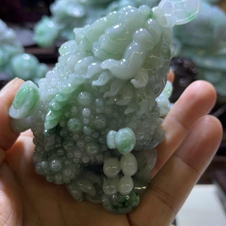 翡翠未镶嵌摆件金蟾