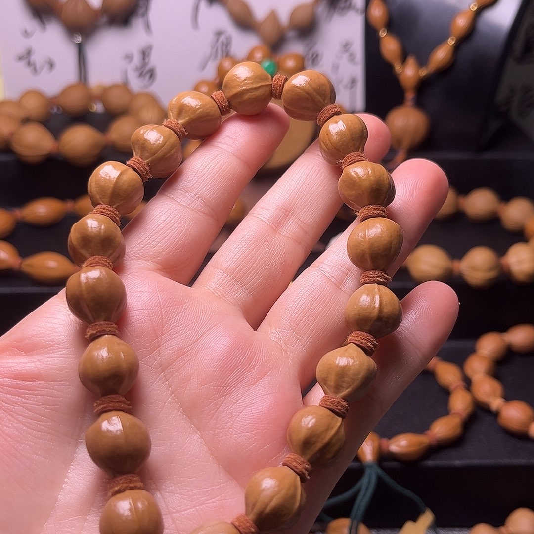 品***王橄榄核手串梅林蜜桃臀手持13.13异型