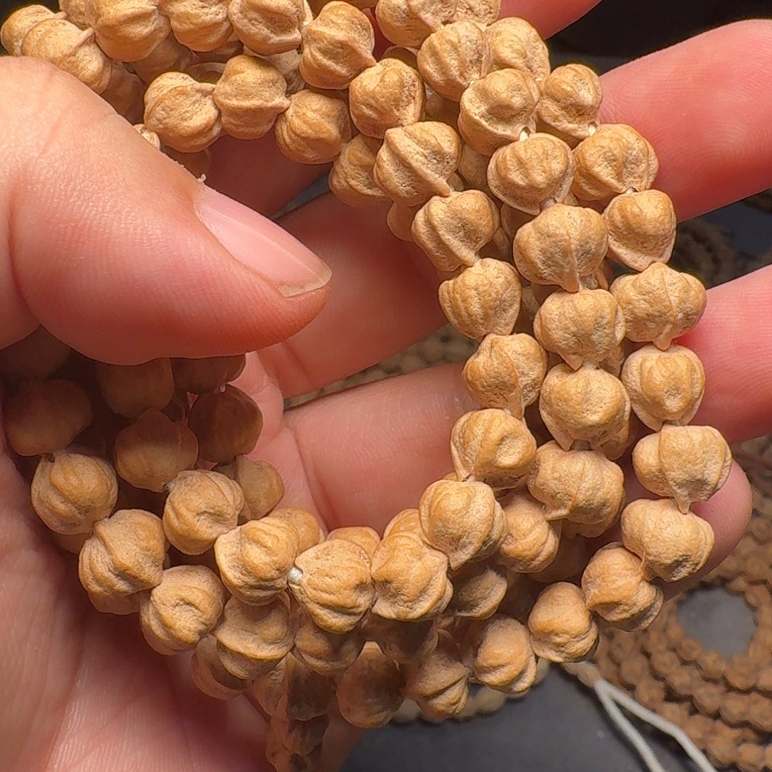 群***青柏香籽/百香籽吊坠