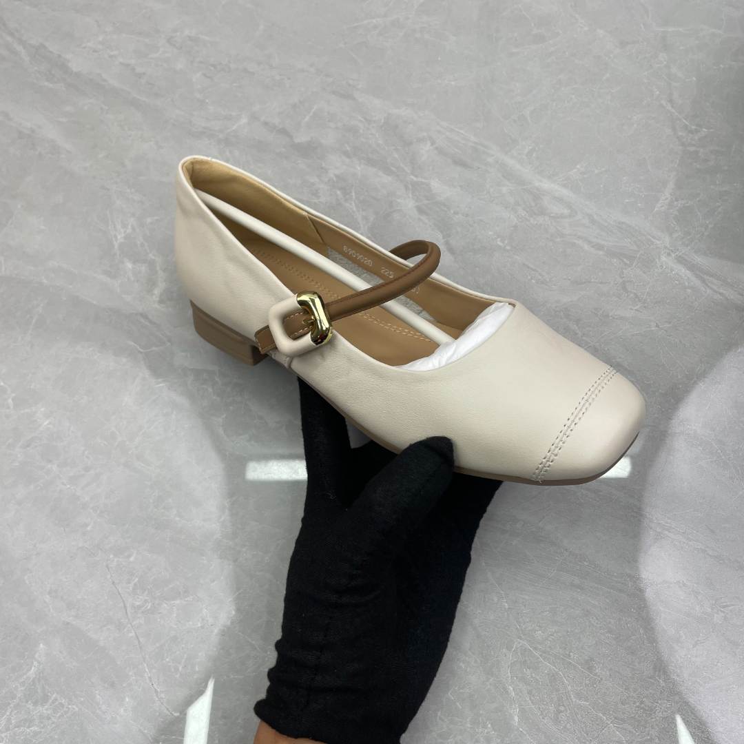 单鞋女 (牛皮) 09020（孤品）e区36码