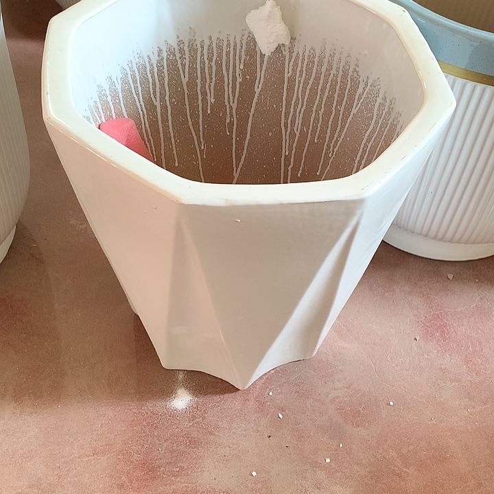 白八方大号一个肚子上黑点瑕疵款掉釉不退不换