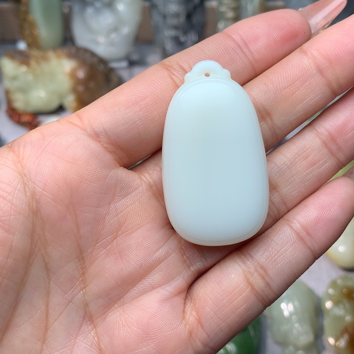 和田玉挂件未镶嵌清****欢