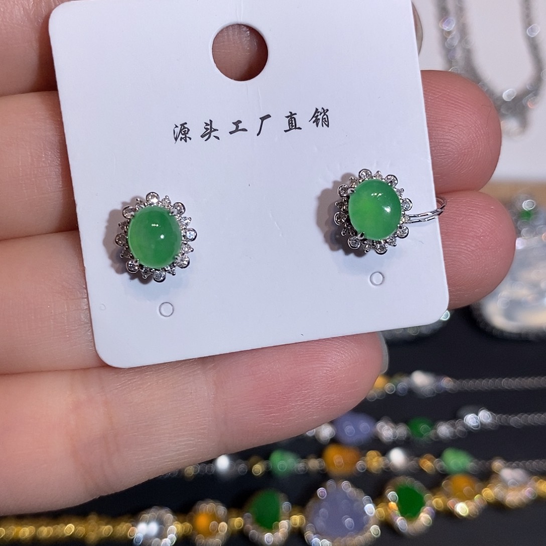 18K金镶嵌翡翠耳饰耳钉18k