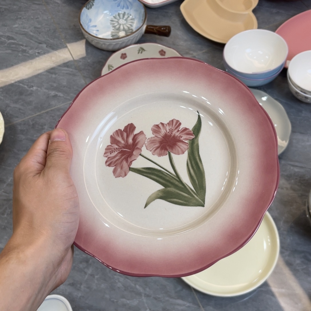 陶瓷微瑕餐具介意勿拍，满18飞！