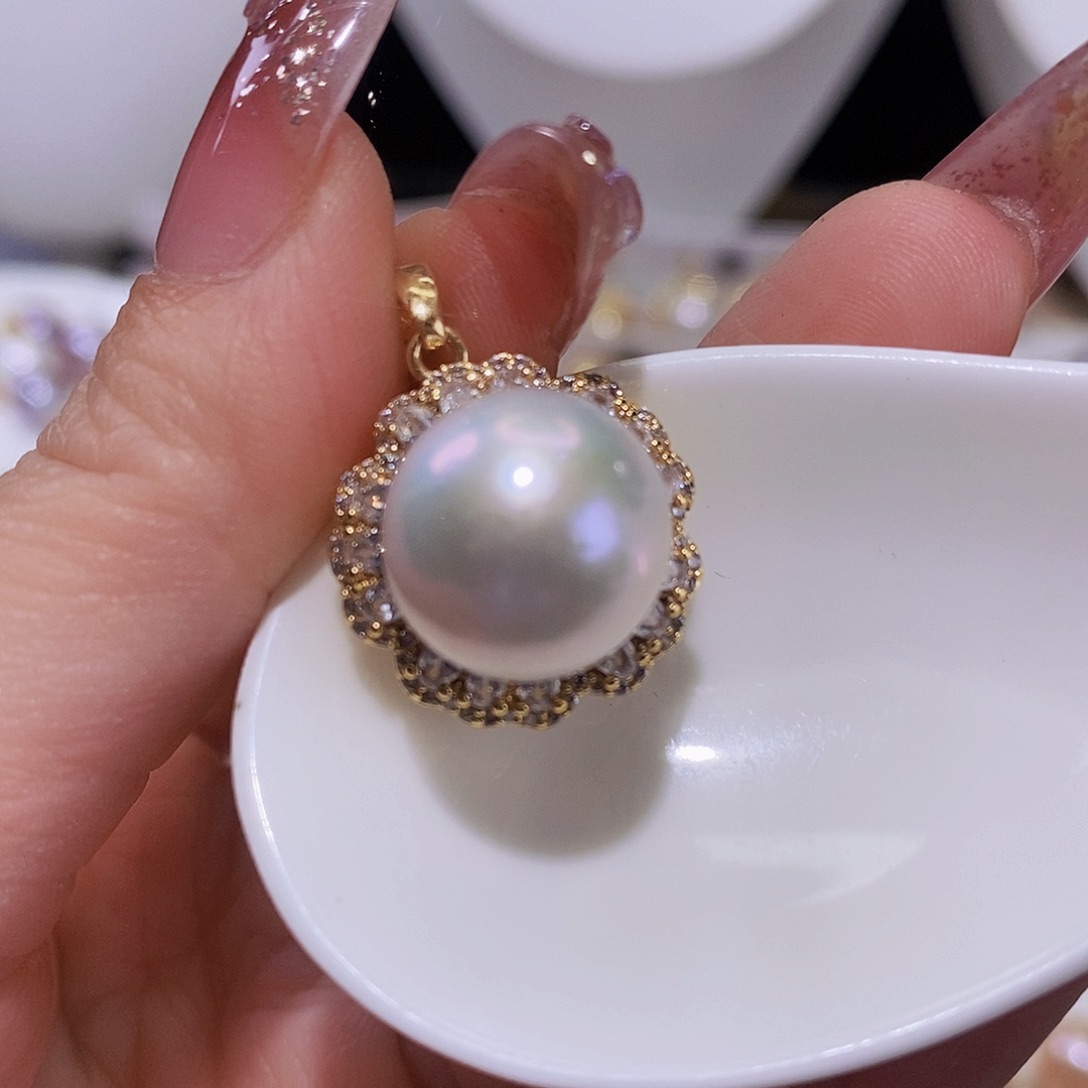 淡水珍珠颈饰合金