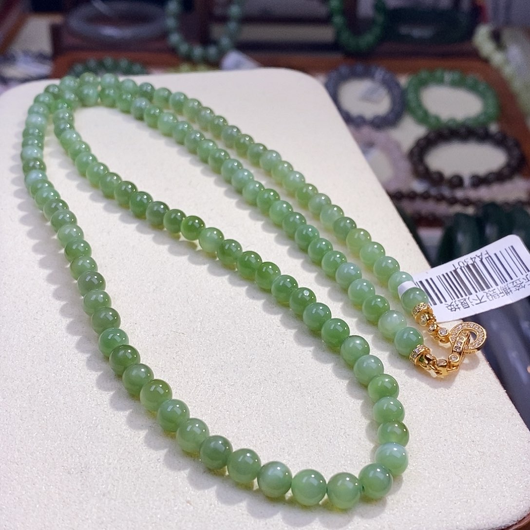颈饰未镶嵌和田玉碧玉老料冰底阳绿猫眼珠链6m