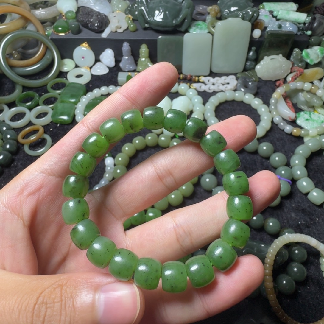 和田玉未镶嵌手串