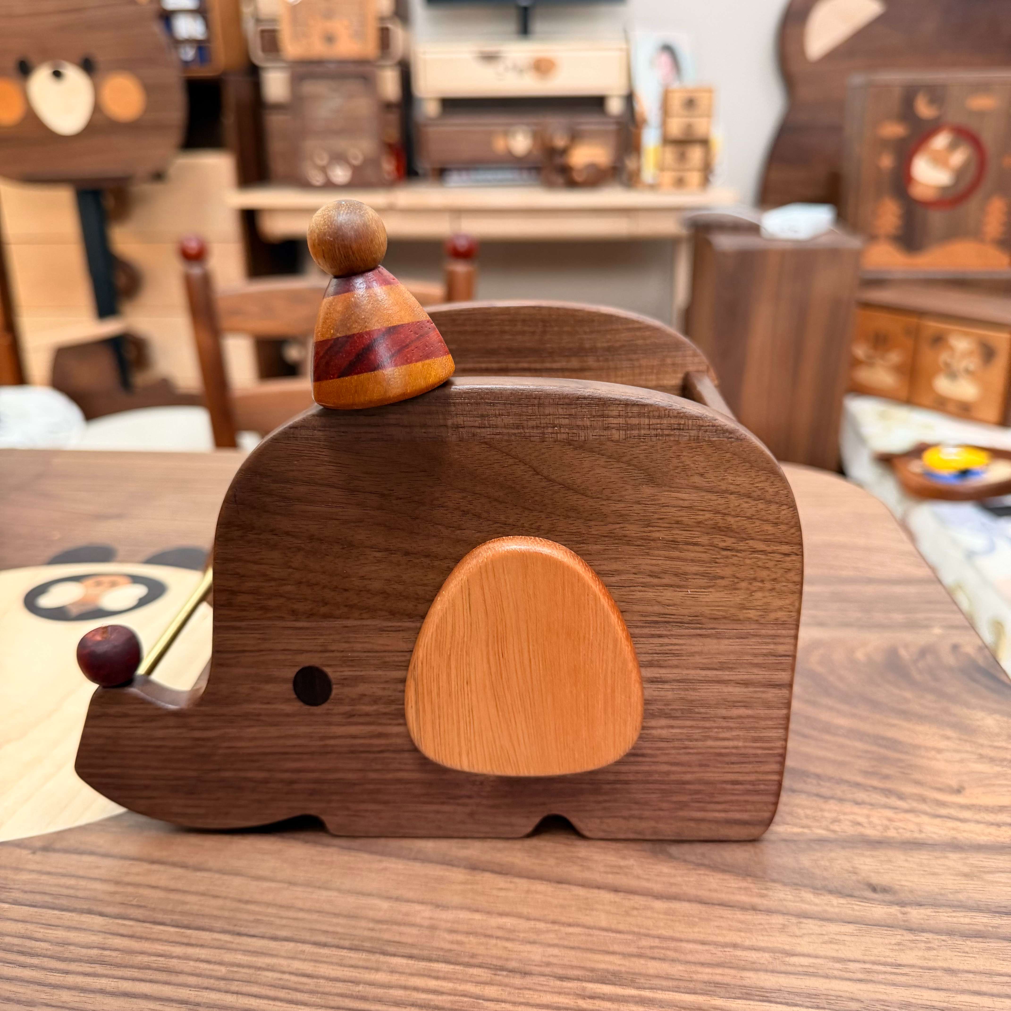 家具饰品实木大象滑滑梯桌面收纳盒可爱创意送人礼物