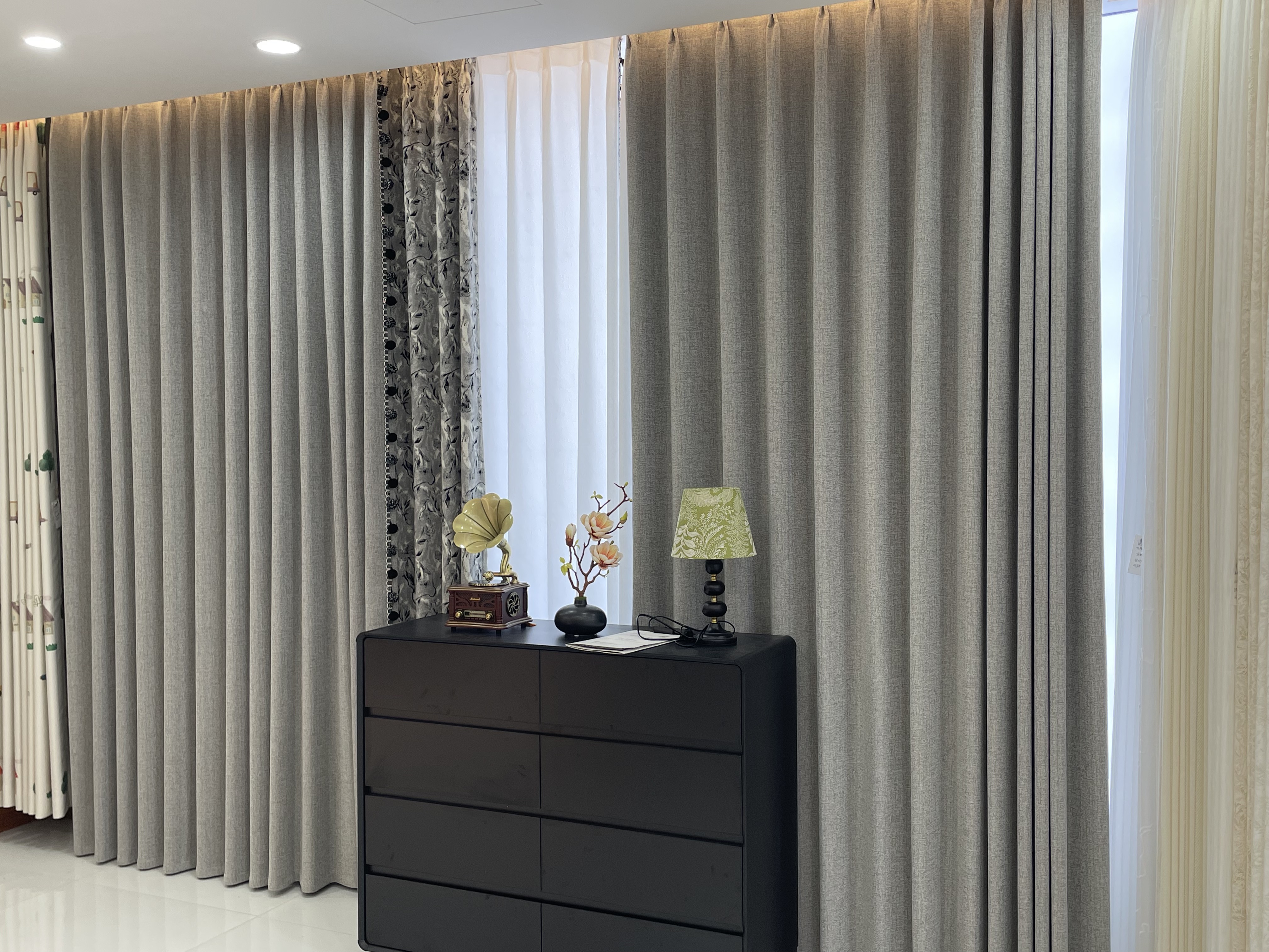 初遇意式极简风高级感窗帘提花棉麻现代简约客厅卧室中古遮光窗帘