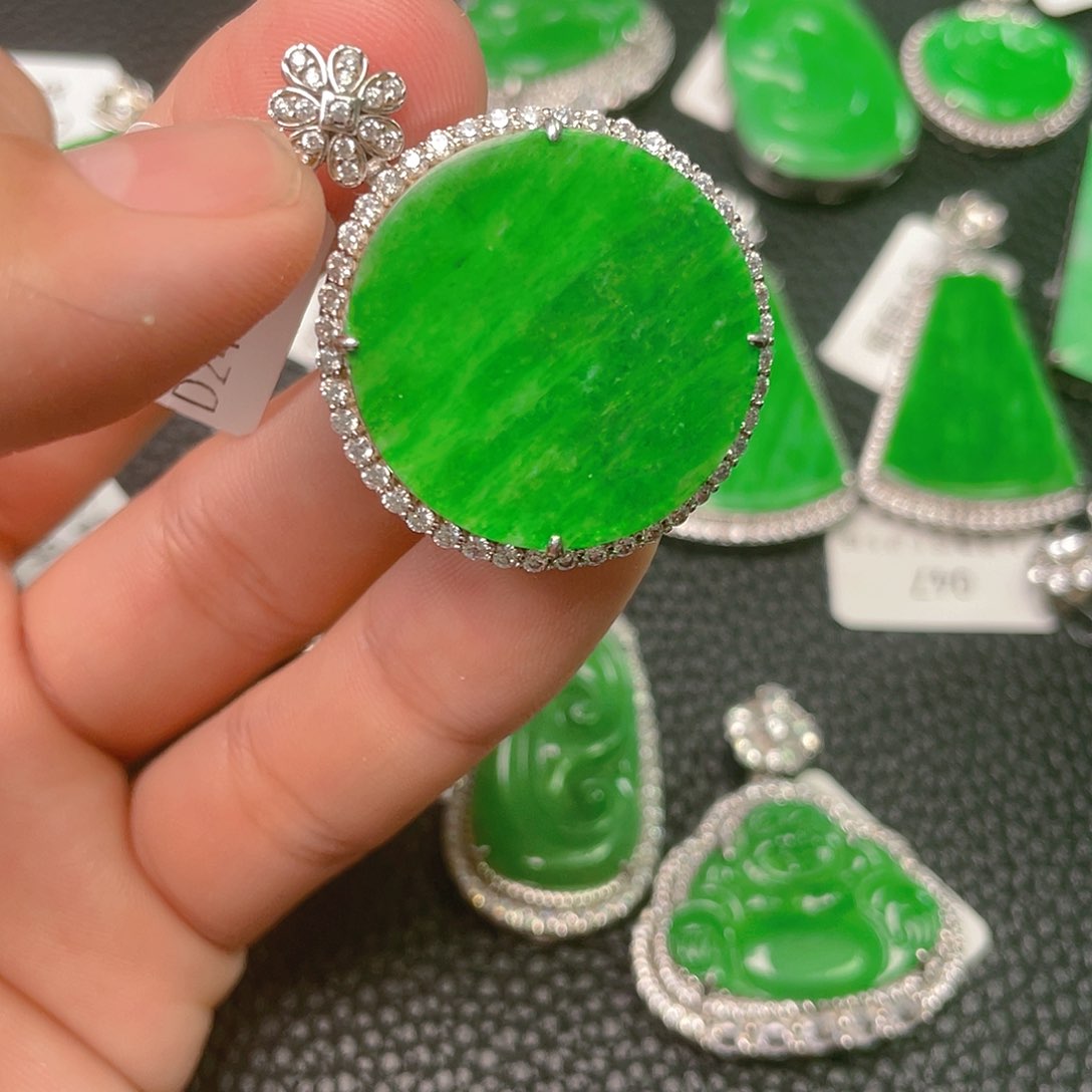 【闪购商品】翡翠吊坠(不含链)银S925镶嵌