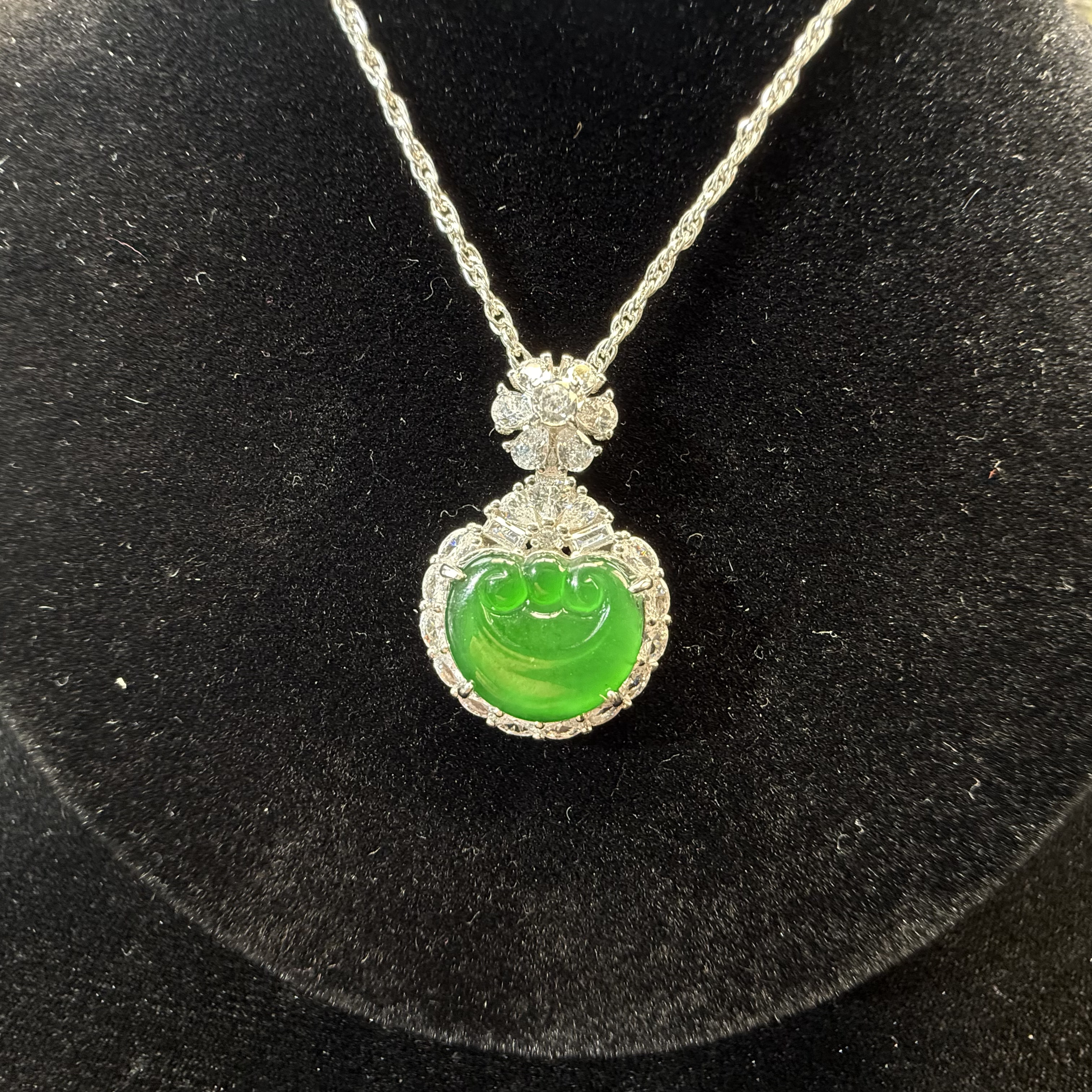 天然A货翡翠冰阳绿圆如意吊坠多样性不含链RY001C
