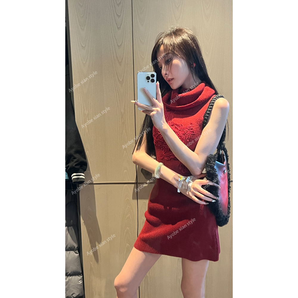 【AYOBE】小贤 圣诞穿搭辣妹风性感刺绣包臀针织裙