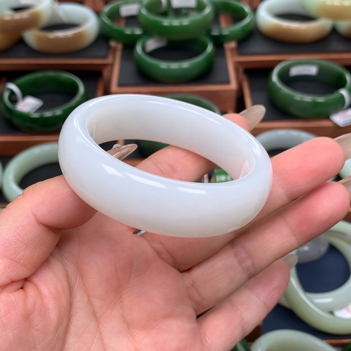 和田玉5253圈口未镶嵌