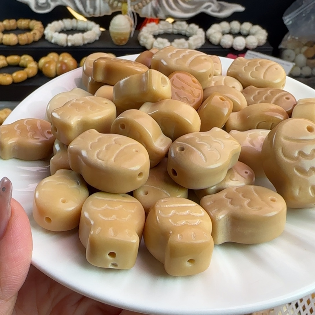 手串菩提根/象牙果微瑕牙果奶茶色鱼排6颗