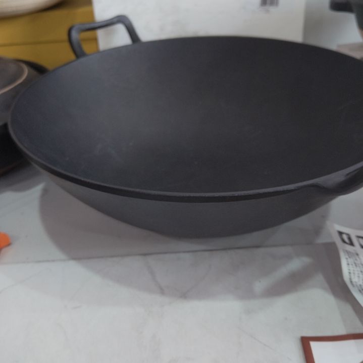 不锈钢铸铁锅大号36cm。。。