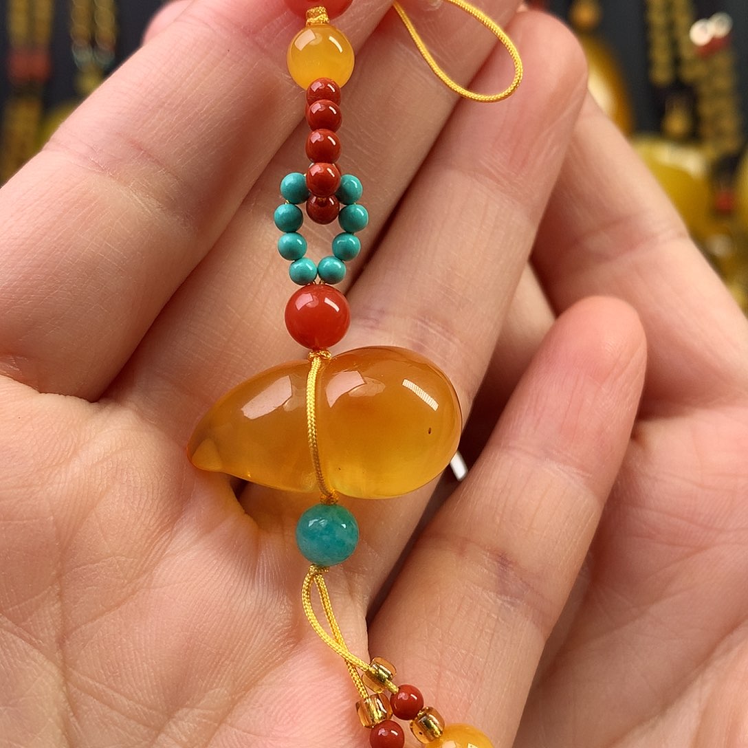 琥珀裸石未镶嵌手机挂