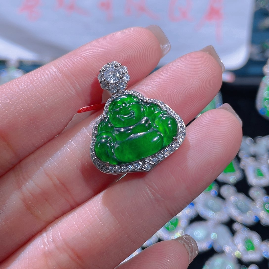 吊坠(不含链)未镶嵌翡翠