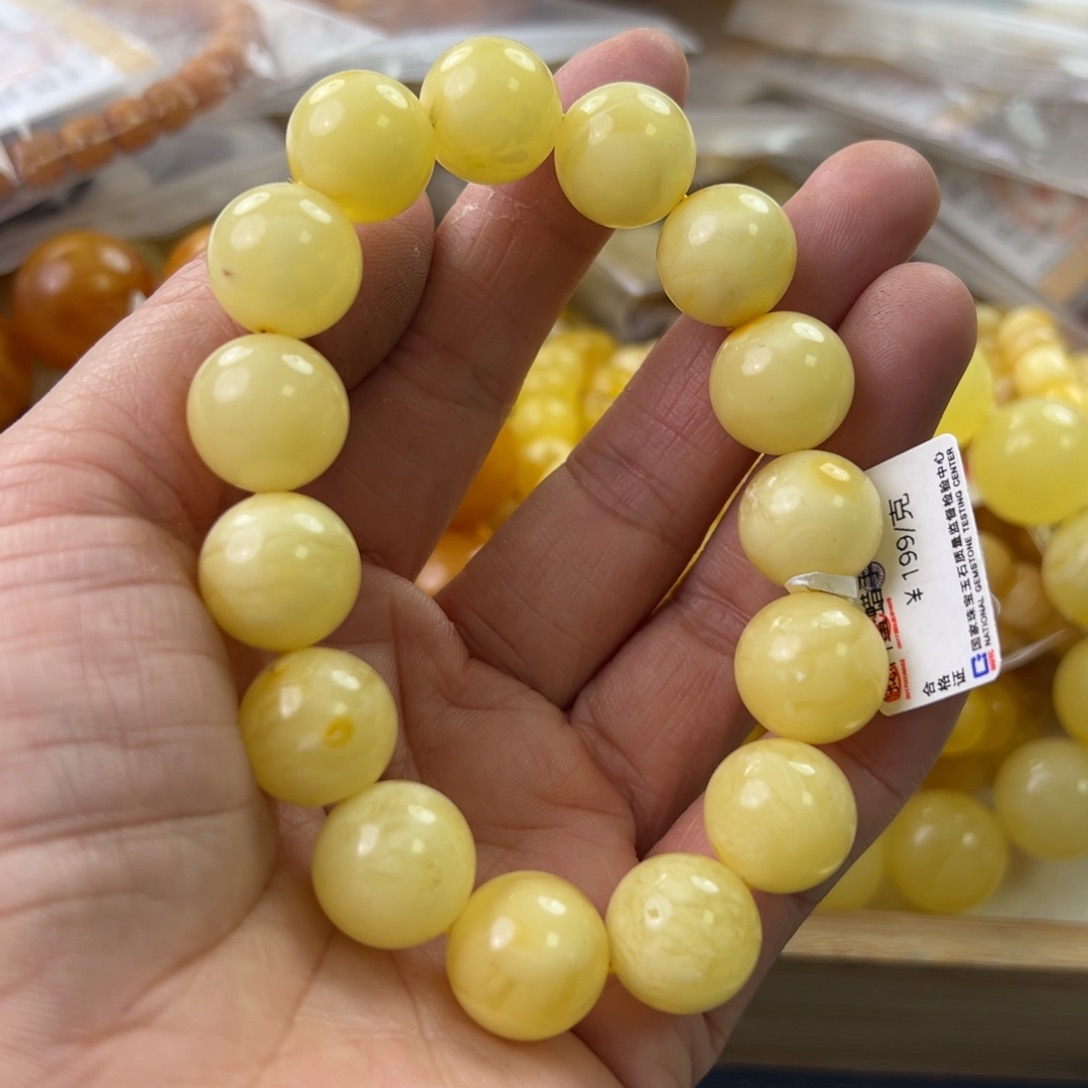 未镶嵌琥珀珠宝奇石