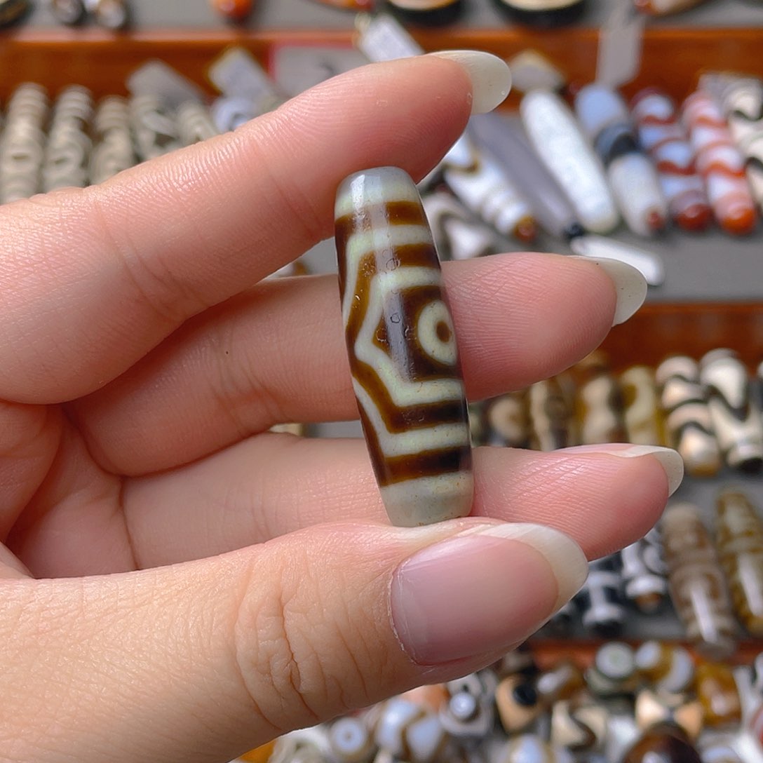 玛瑙/玉髓颈饰未镶嵌煤****i