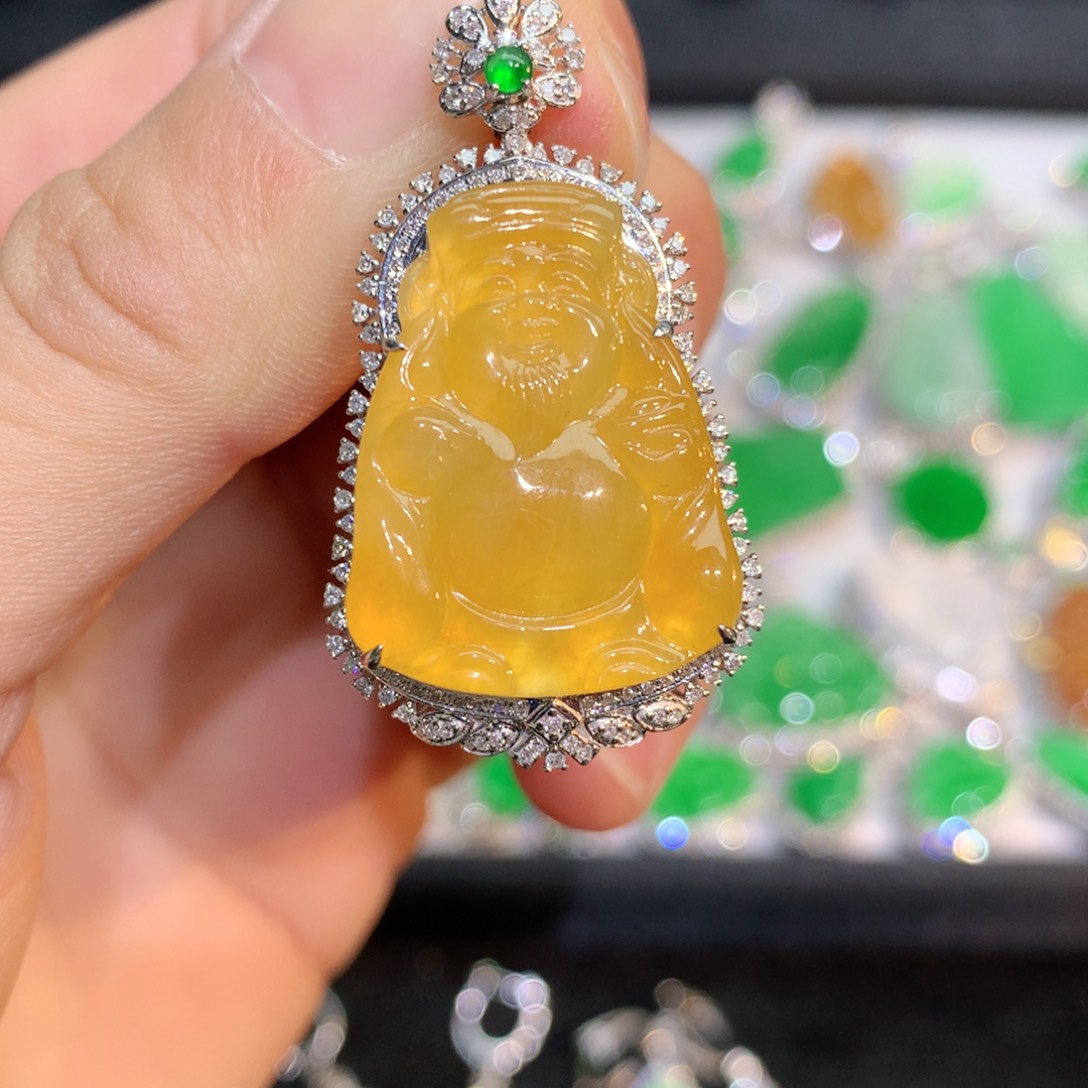 翡翠颈饰18K金镶嵌强推财神爷