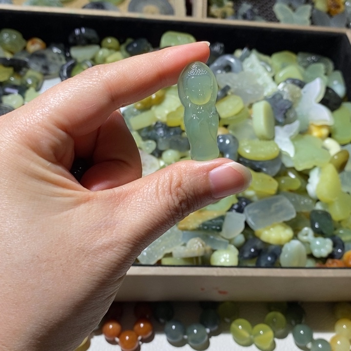 蛇纹石玉合金颈饰