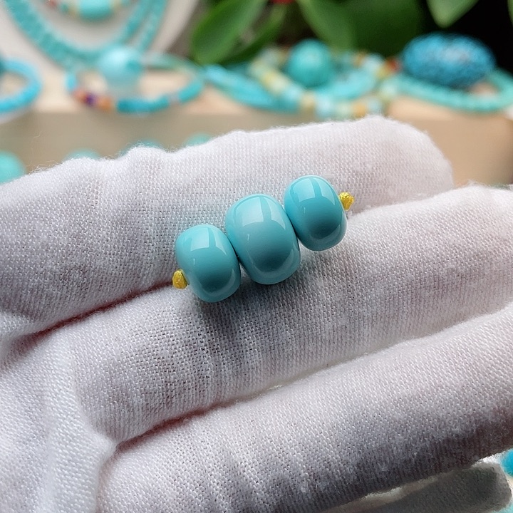 绿松石配饰未镶嵌