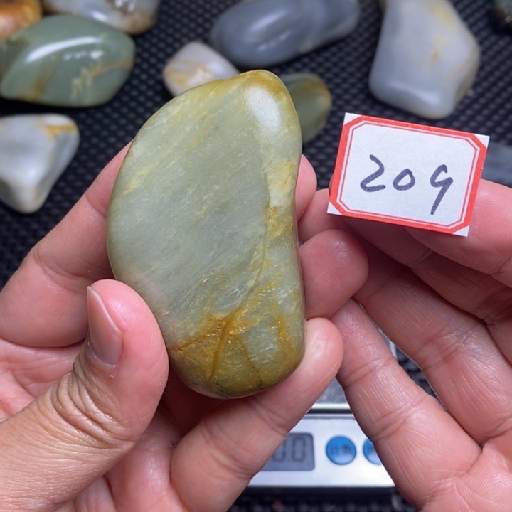 未镶嵌和田玉把件209